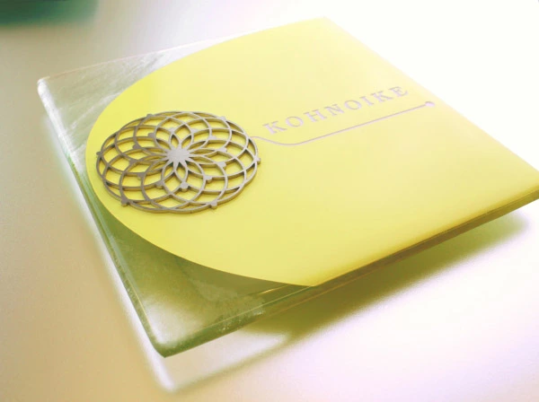 カラーキルン表札の画像