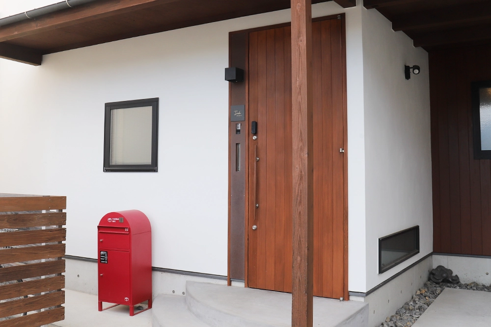 完成した表札を取付けた画像