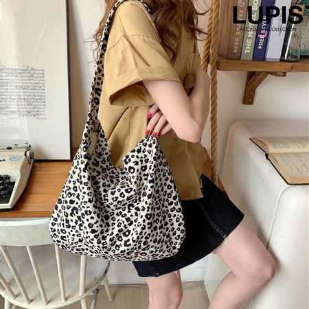 レオパード柄トートバッグ