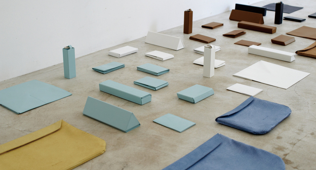 牛革のコードウォレット - CORGA -