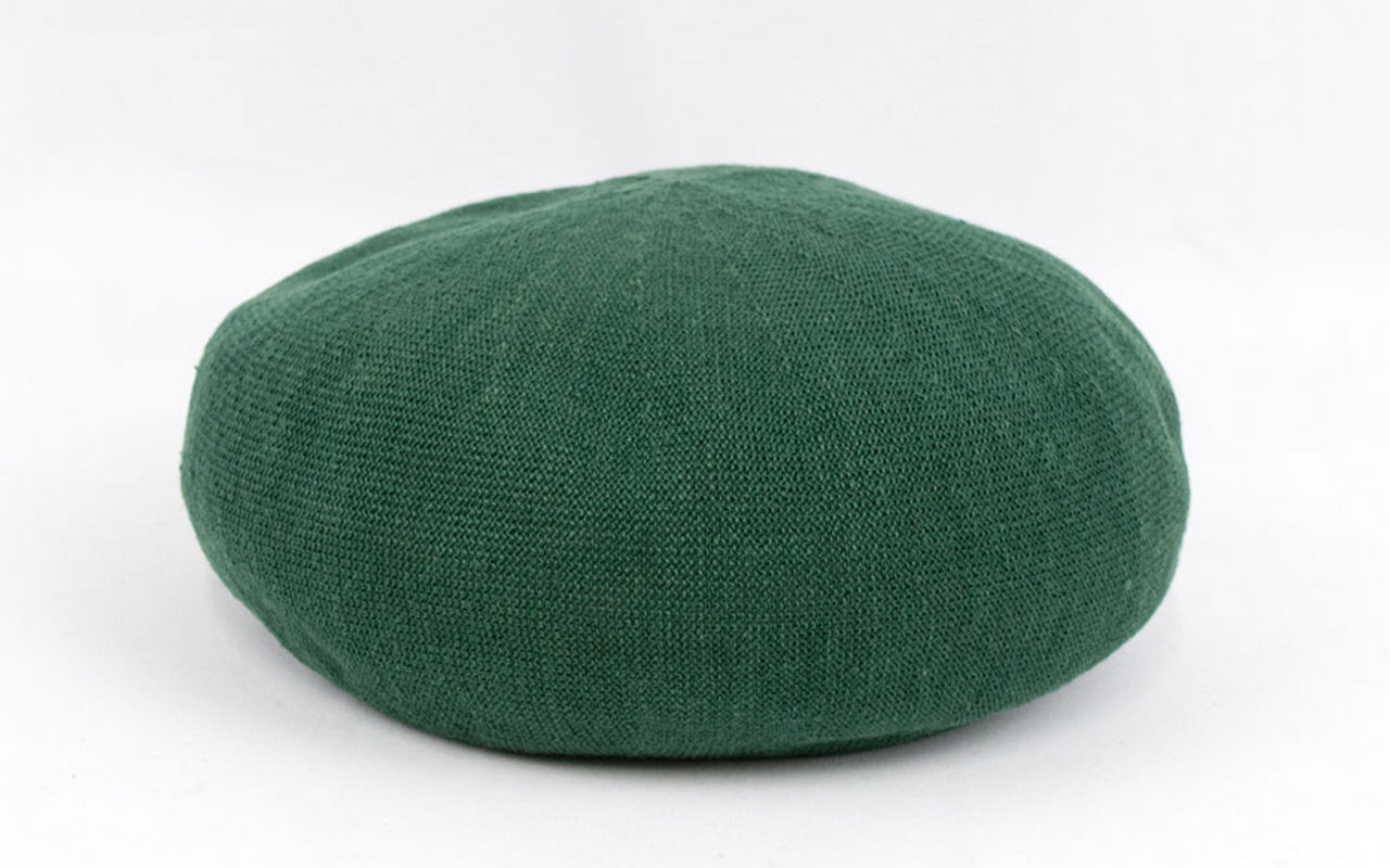 Beret is flamingo merino