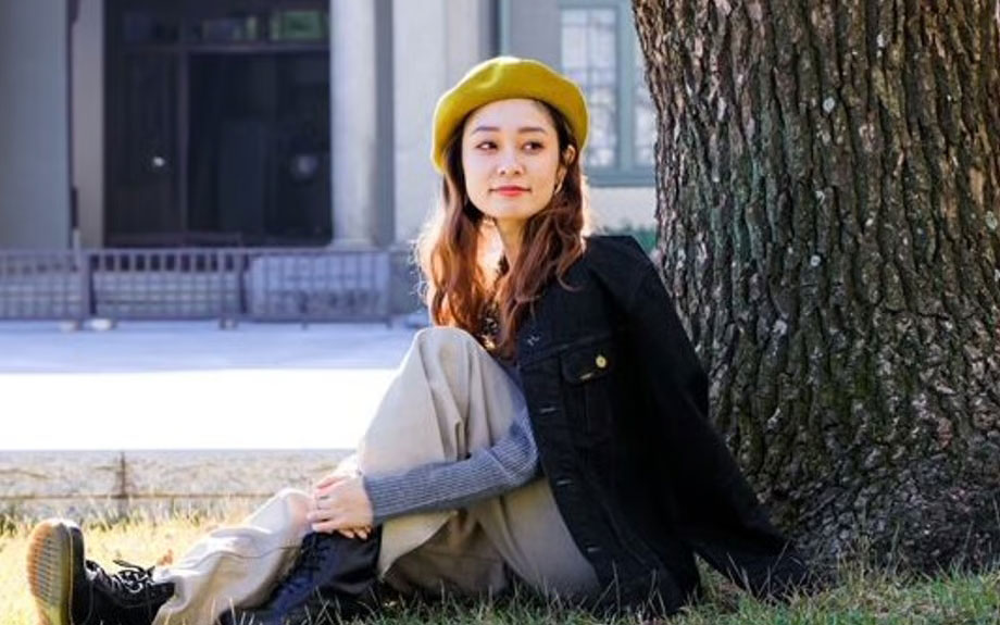 Beret is flamingo merino