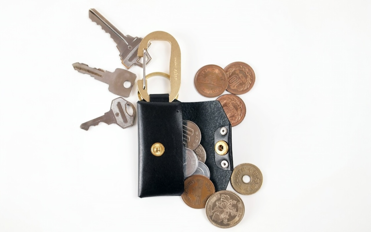 clife　カラビナ付き小銭入れ