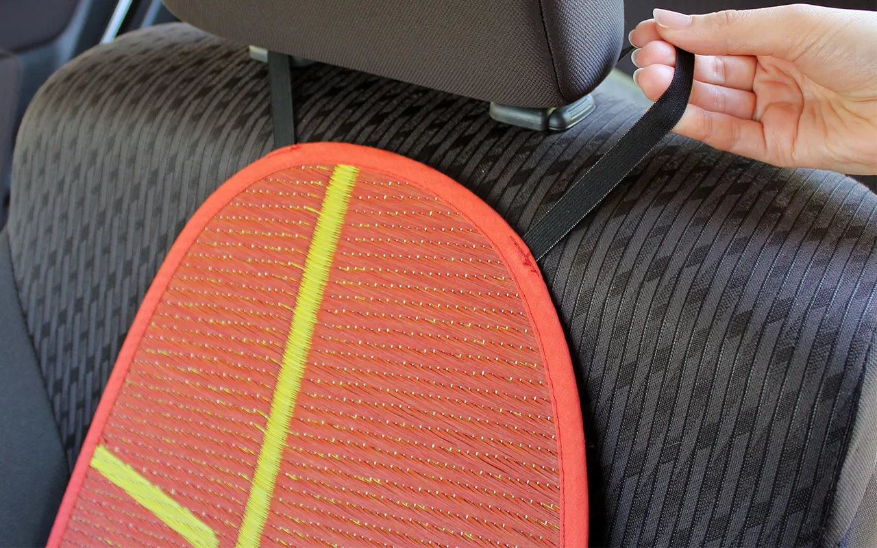 「国産い草のカーシート OTO - インスタイル -」車内をさらりと快適にするい草シート