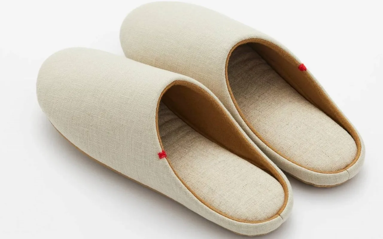 「ABE HOME SHOES」のさふら