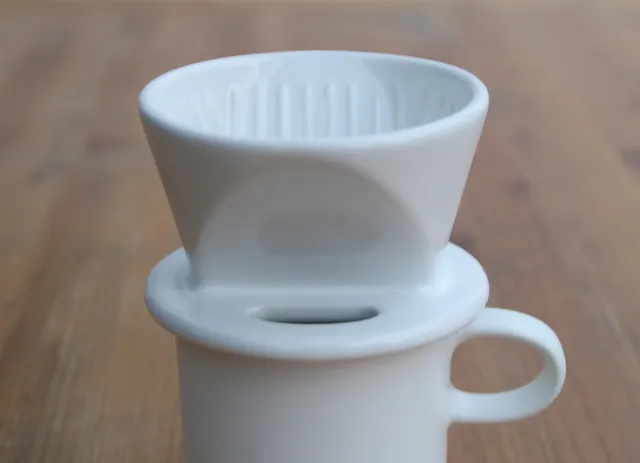 陶器のコーヒードリッパー - かもしか道具店 - 白