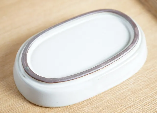 しょうがおろし器 - かもしか道具店 - おろす際に動きにくい裏側
