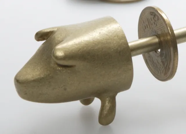 縁起のいい貯金豚 きんとん と ぎんとん
