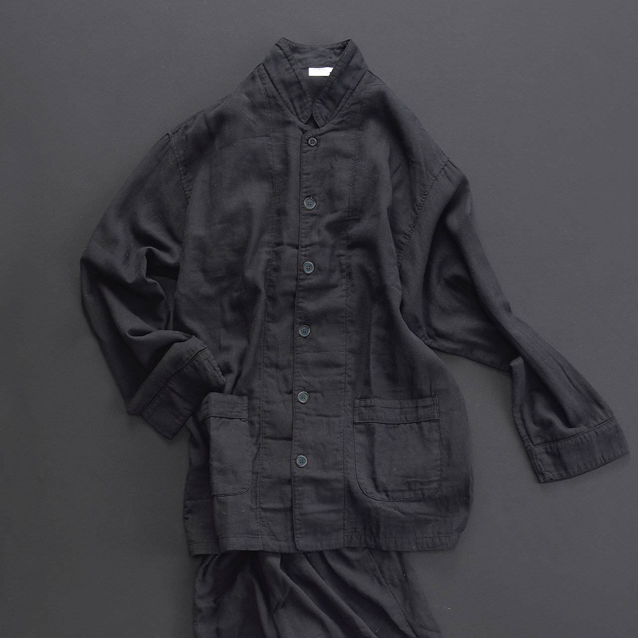 京和晒綿紗 ねむりのプロが徹底的に考えた ガーゼパジャマ 草木染め さんご ねむりのプロが考えた上質なガーゼパジャマ | 草木染め さんご - 京和