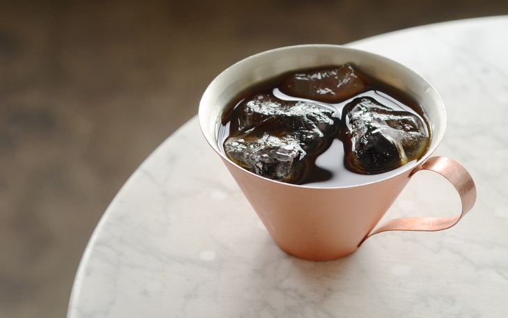 銅製のアイスコーヒーカップ