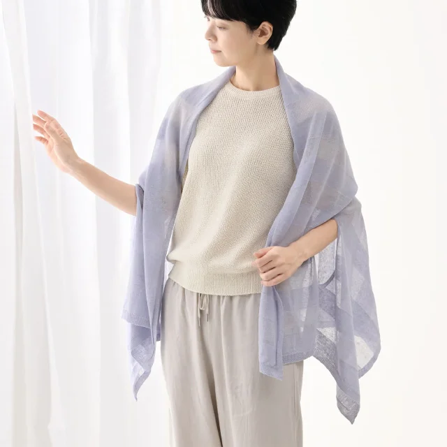 麻のストールポンチョ 着用イメージ