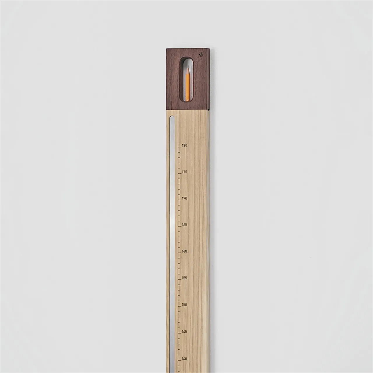 木製の身長計 | Wall ruler - ササキ工芸 -