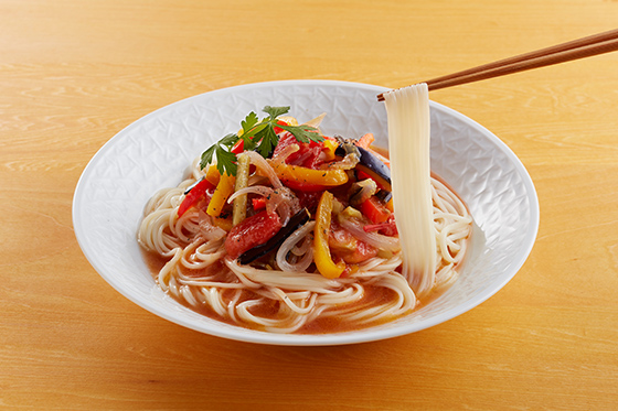 暑気払い　夏野菜の洋風冷麺