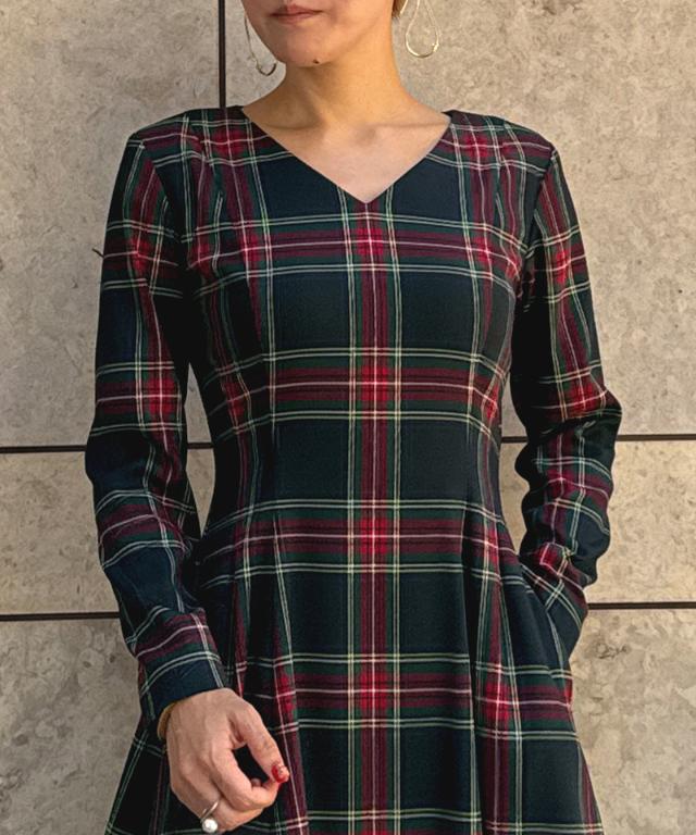 Vネックタータンチェックワンピース_edl25aw-op01