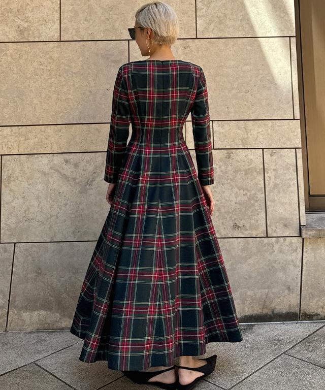 Vネックタータンチェックワンピース_edl25aw-op01
