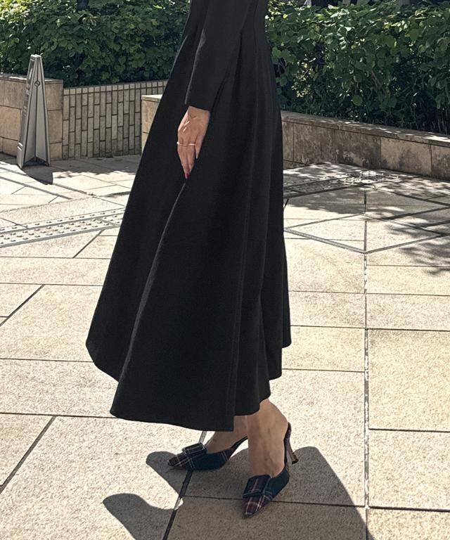 Vネックワンピース_edl25aw-op04