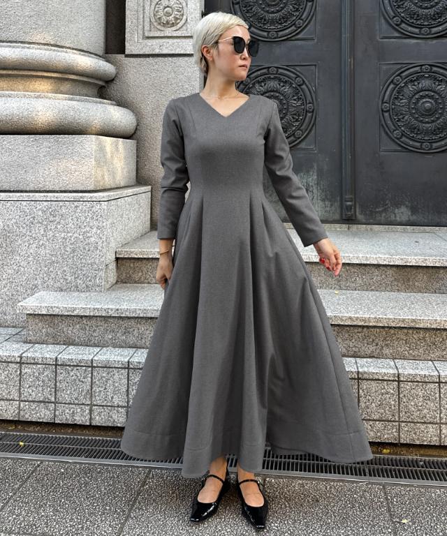 Vネックワンピース_edl25aw-op04