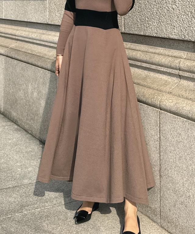 タートルニットフレアワンピース｜JENNE(ジェンヌ)公式通販：パリ