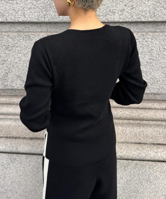 Vネックウールニット_gfa25aw-nt09