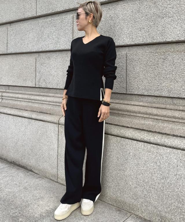 Vネックウールニット_gfa25aw-nt09