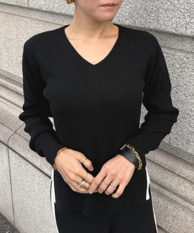 Vネックウールニット_gfa25aw-nt09