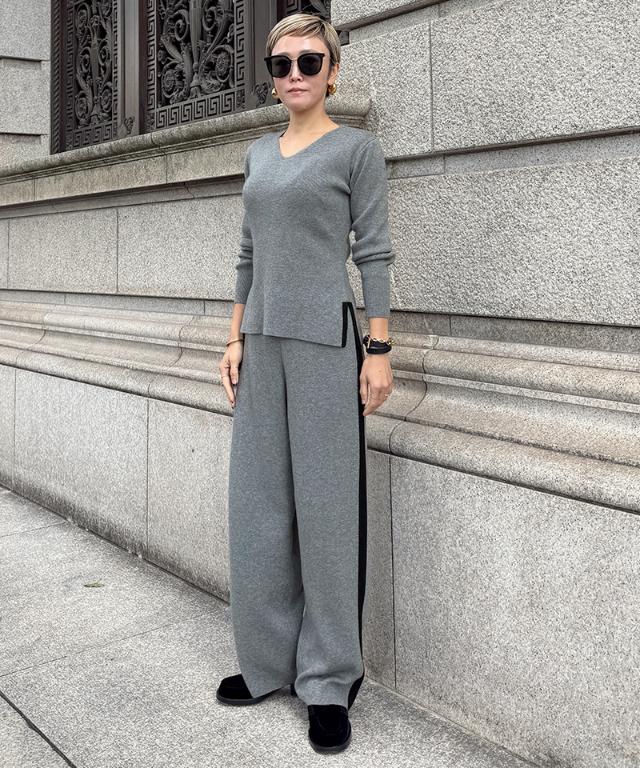 Vネックウールニット_gfa25aw-nt09