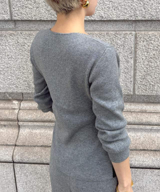 Vネックウールニット_gfa25aw-nt09