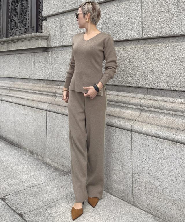 Vネックウールニット_gfa25aw-nt09