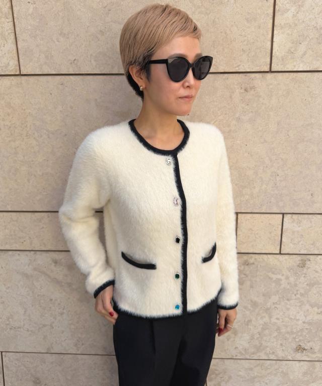 ビジューボタンニットジャケット_gfa26aw-nt12