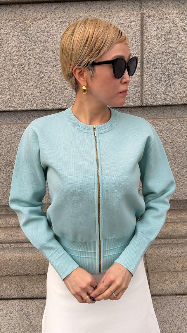 軽量ニットブルゾン