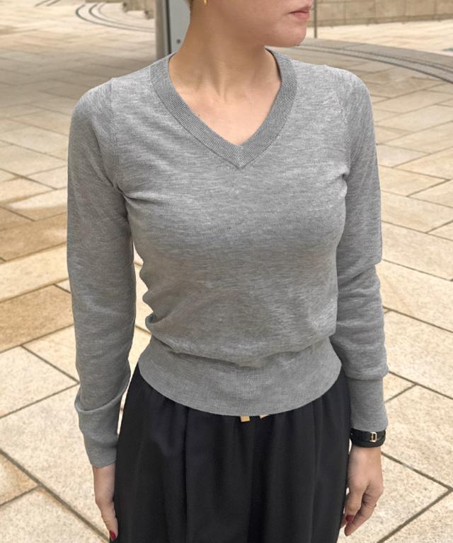 ミルキータッチVネック（シルクカシミヤ）_gfa26ss-nt10