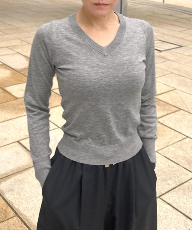 ミルキータッチVネック（シルクカシミヤ）_gfa26ss-nt10