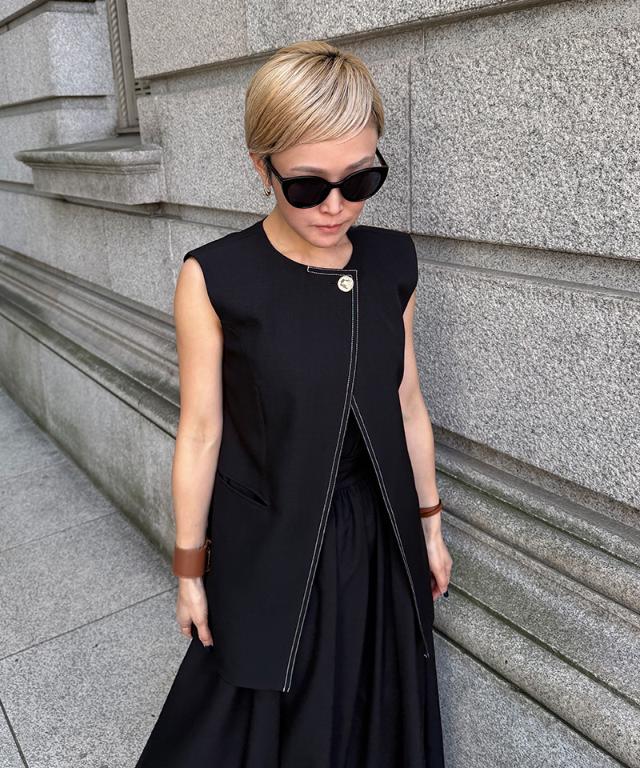 ステッチ配色ジレ_han26ss-jk04