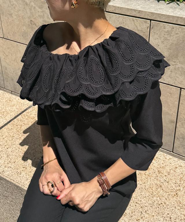 フリルアシンメトリーレースブラウス_iwa25aw-bl11