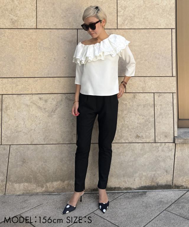 フリルアシンメトリーレースブラウス_iwa25aw-bl11