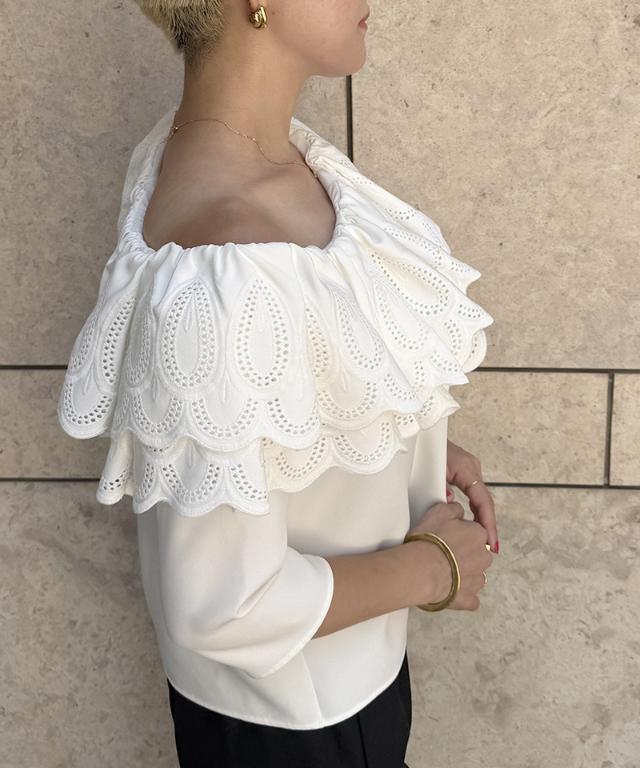 フリルアシンメトリーレースブラウス_iwa25aw-bl11
