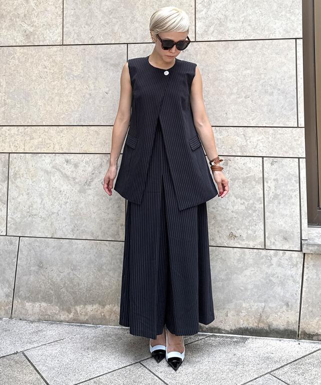 ピンストライプモダンジレ_iwa25aw-jk07