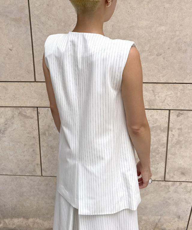 ピンストライプモダンジレ_iwa25aw-jk07