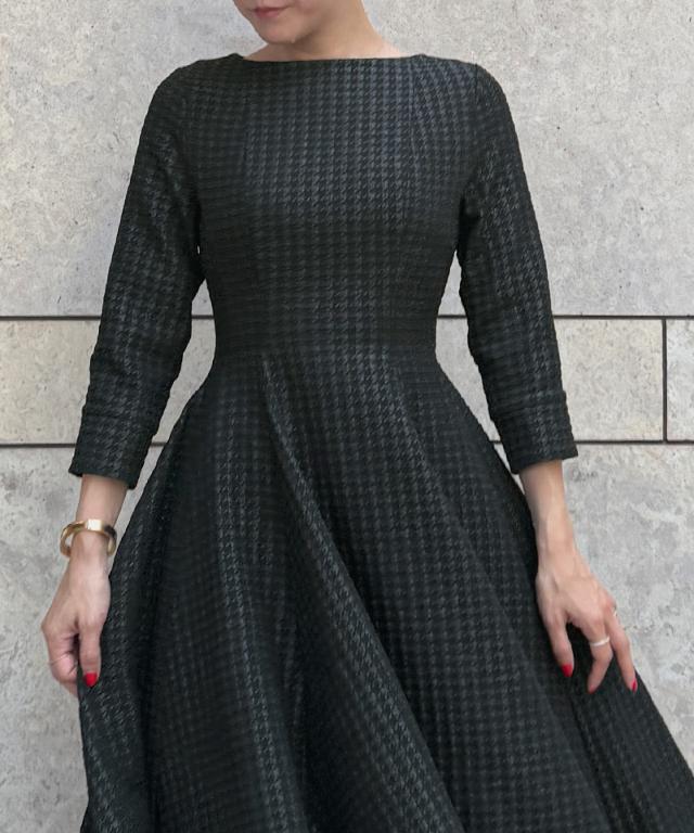 千鳥立体フレアワンピース_iwa25aw-op05