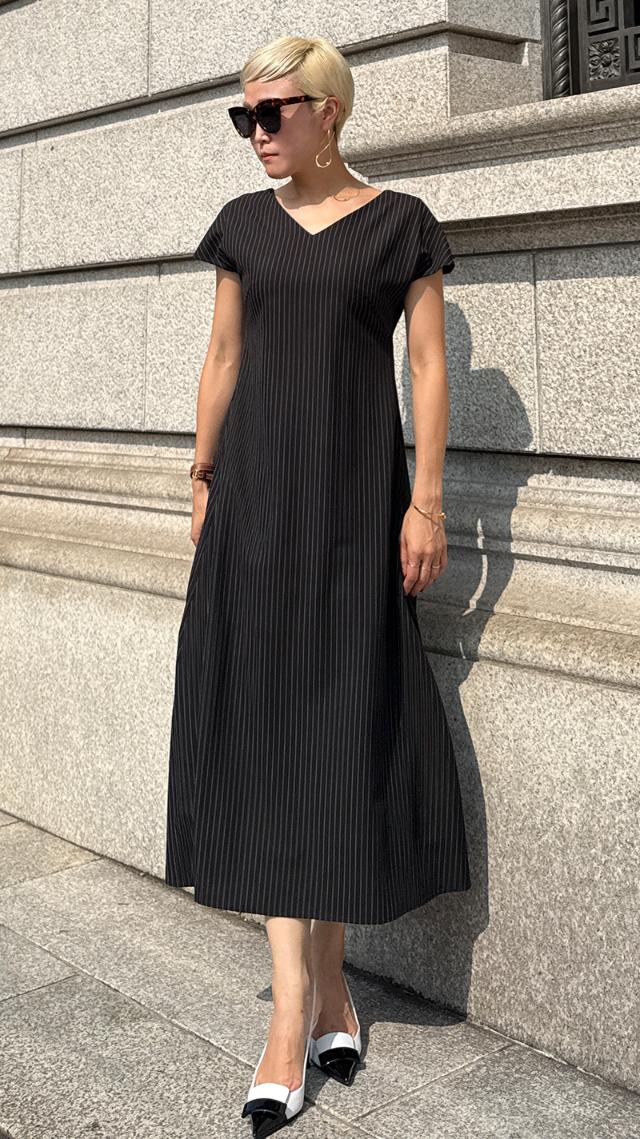 ピンストライプ美シルエットワンピース