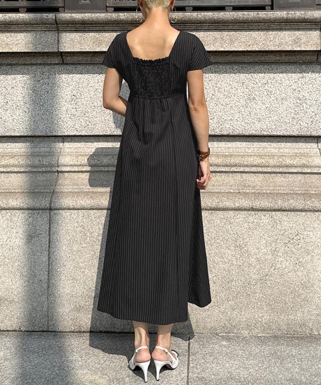 ピンストライプ美シルエットワンピース_iwa25aw-op16