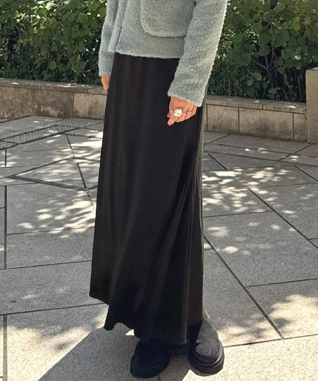 シンプルバイアススカート_iwa25aw-sk24