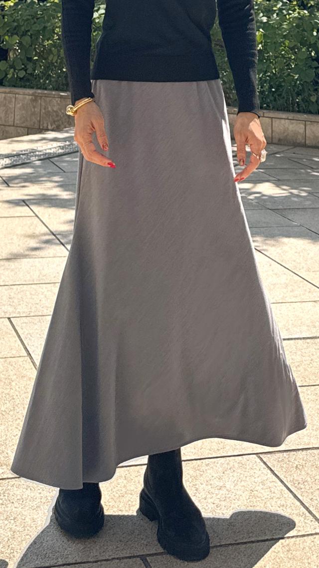 シンプルバイアススカート