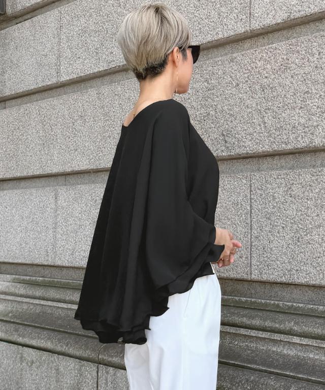 Vネックフラワーメローケープ_iwa26ss-bl15