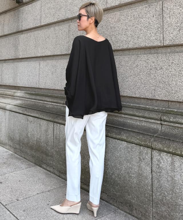 Vネックフラワーメローケープ_iwa26ss-bl15