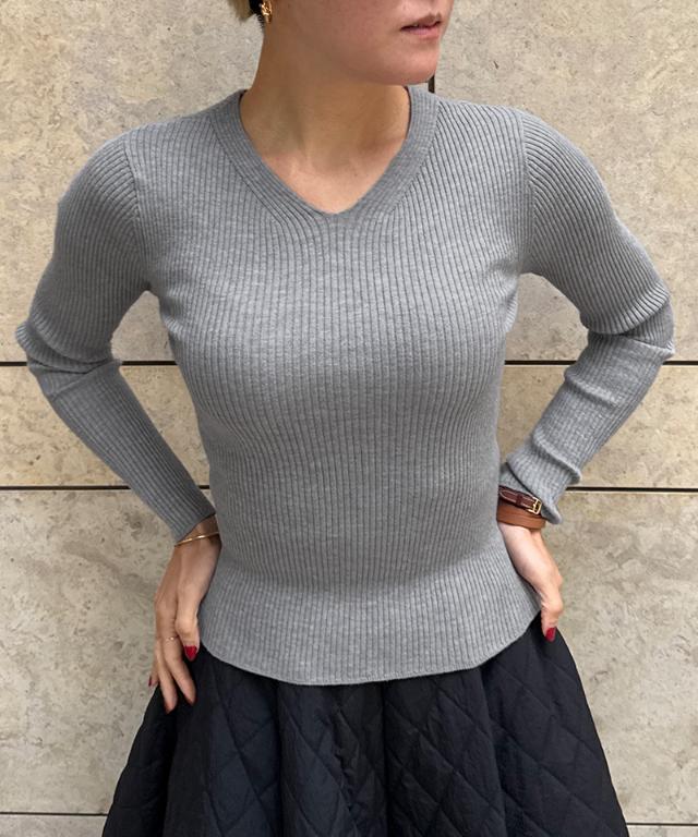 ウールシルクVネックニット｜JENNE(ジェンヌ)公式通販：パリジェンヌの