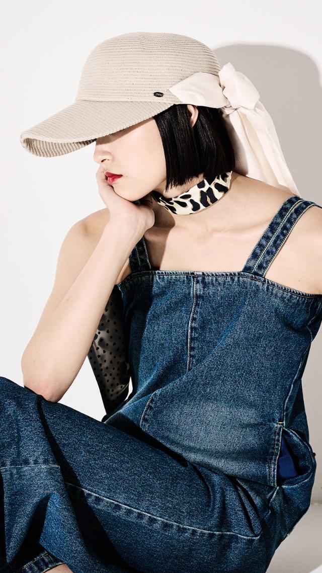 小顔見えツバ広サマーキャップ