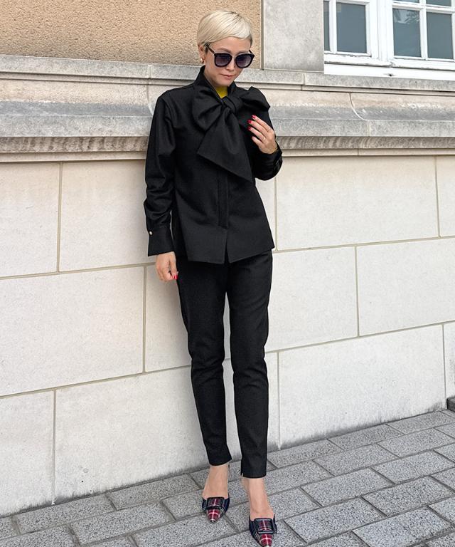 日本製ブラウス見えジャケット（吸湿発熱生地）_sty25aw-jk53