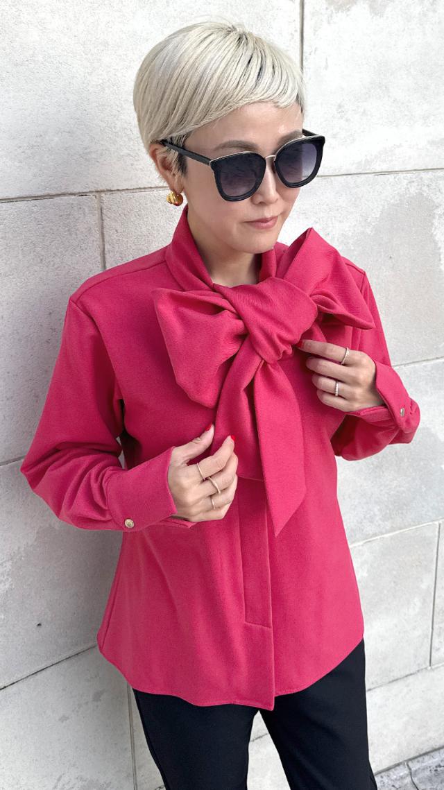 日本製ブラウス見えジャケット（吸湿発熱生地）