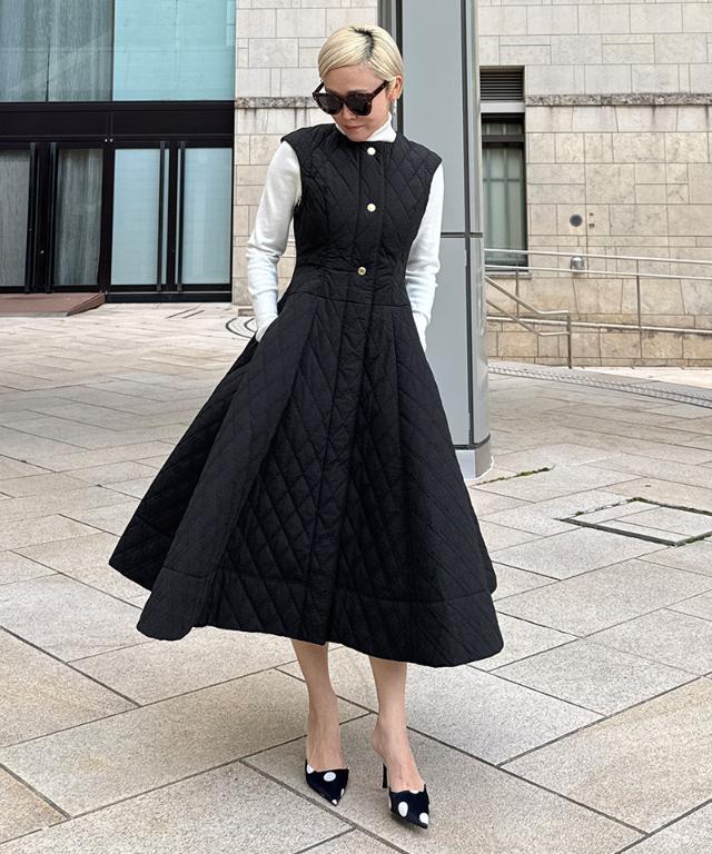 ２WAY機能綿キルティングジレワンピース_sty25aw-op22